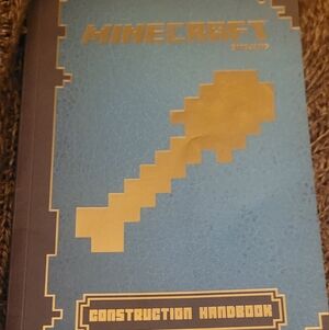 MINECRAFT Construction Handbook, Mojang 1st Print 2014 Tips Step-by-Steps FyreUK
